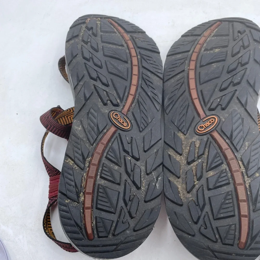 Chaco Z2 Classic Mens Sandals Burgundy Geometric Double Strap Toe Loop Size 13‎
